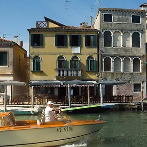 Casa Virginia Direct At The Canal Cannaregio With Own Roof Terrace Venezia